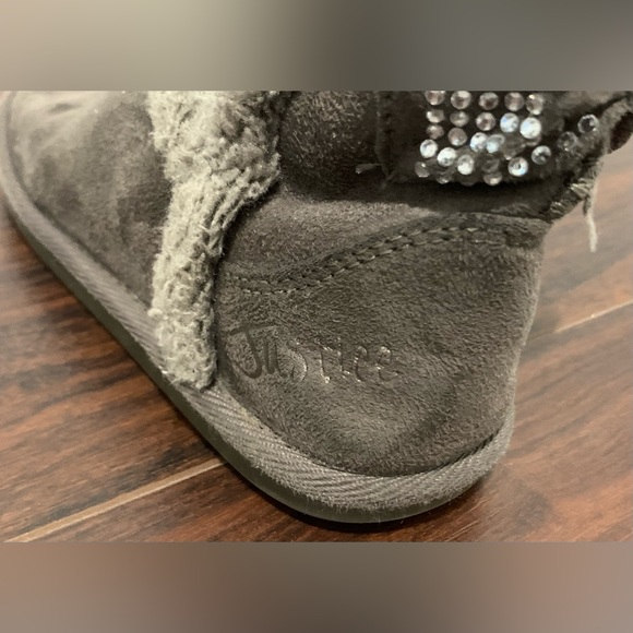 Justice Girls Winter Boots Faux Suede Fur Embellished Rhinestones Bows on Back 2 - Picture 10 of 13